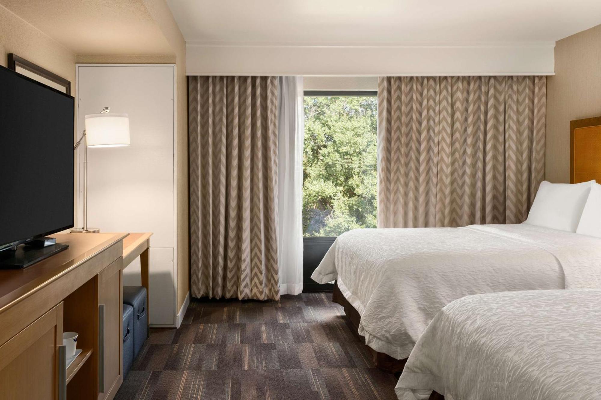 Hampton Inn By Hilton Fort Smith Buitenkant foto