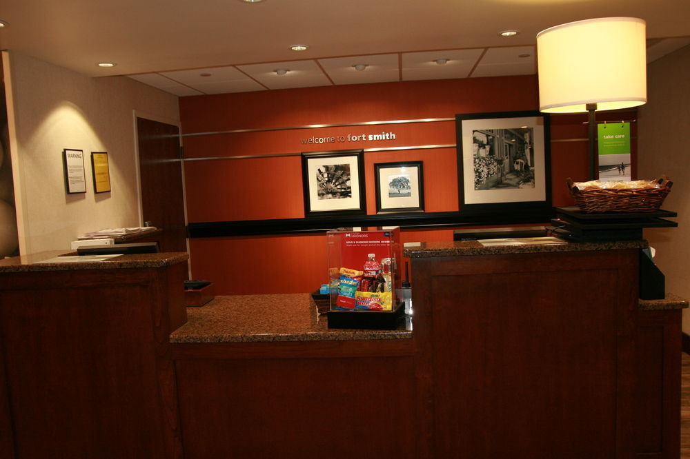 Hampton Inn By Hilton Fort Smith Buitenkant foto